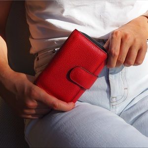 Cleo Trifold Wallet - Flame Scarlet